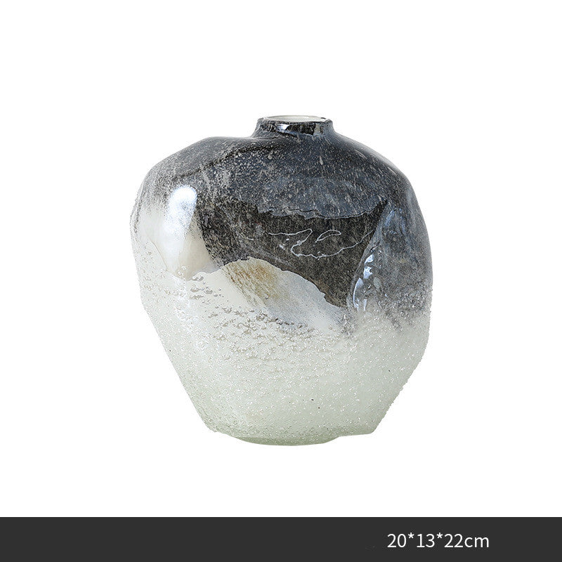 Velmora Glass Vase – Modern Sculptural Decor
